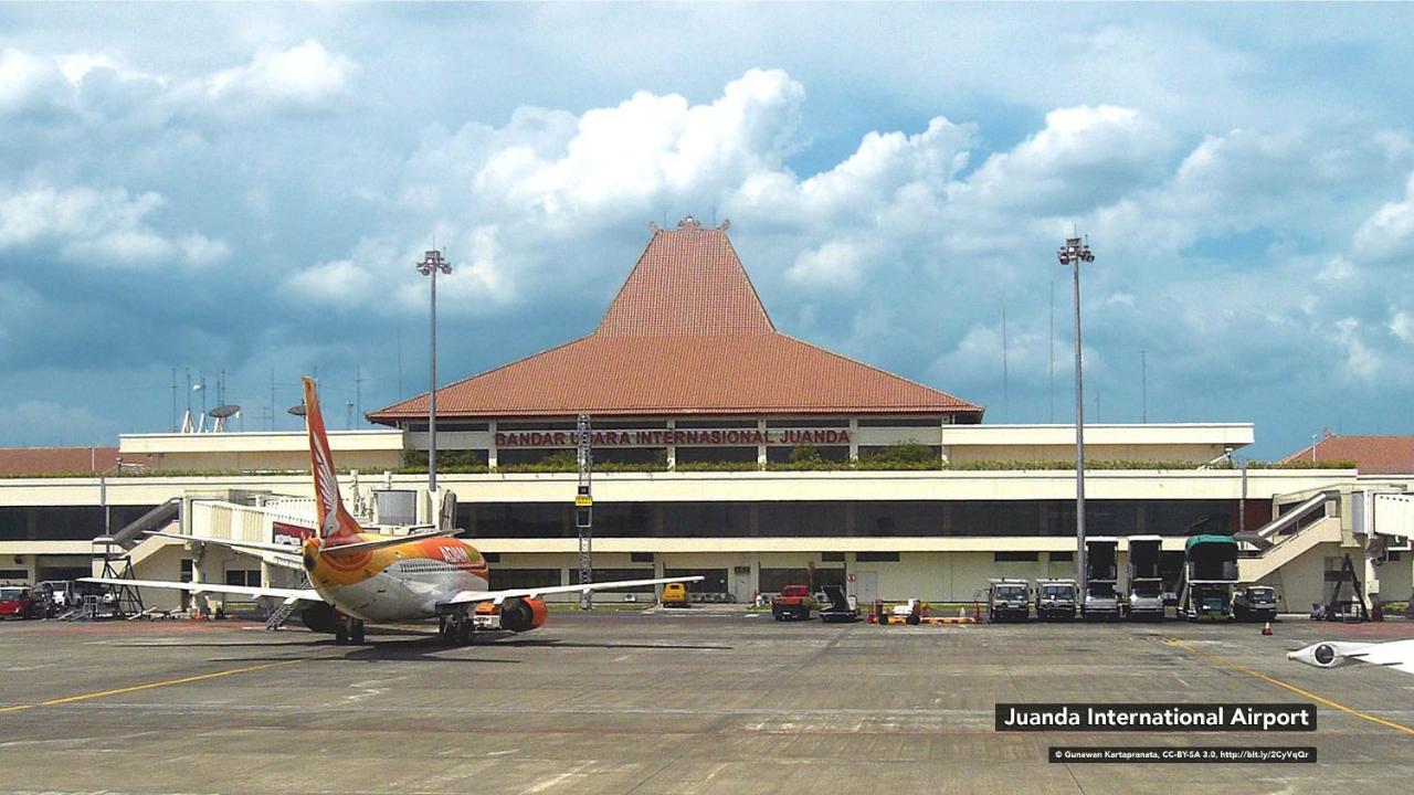 Kencana Residence Surabaya Bagian luar foto